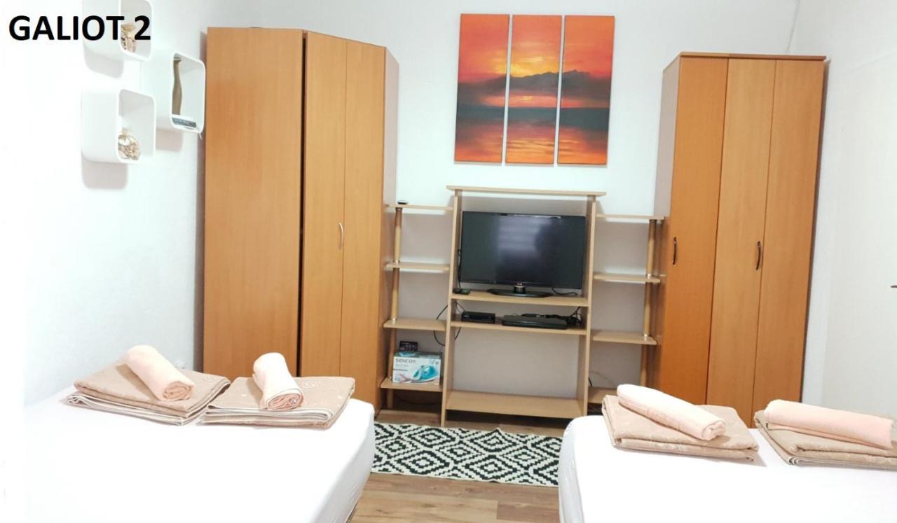 Apartmani Galiot Іхало Екстер'єр фото