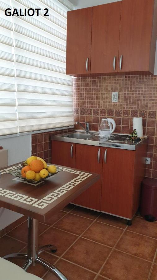 Apartmani Galiot Іхало Екстер'єр фото