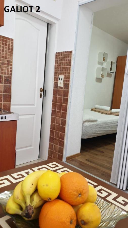 Apartmani Galiot Іхало Екстер'єр фото
