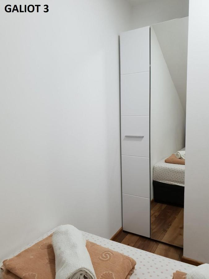 Apartmani Galiot Іхало Екстер'єр фото