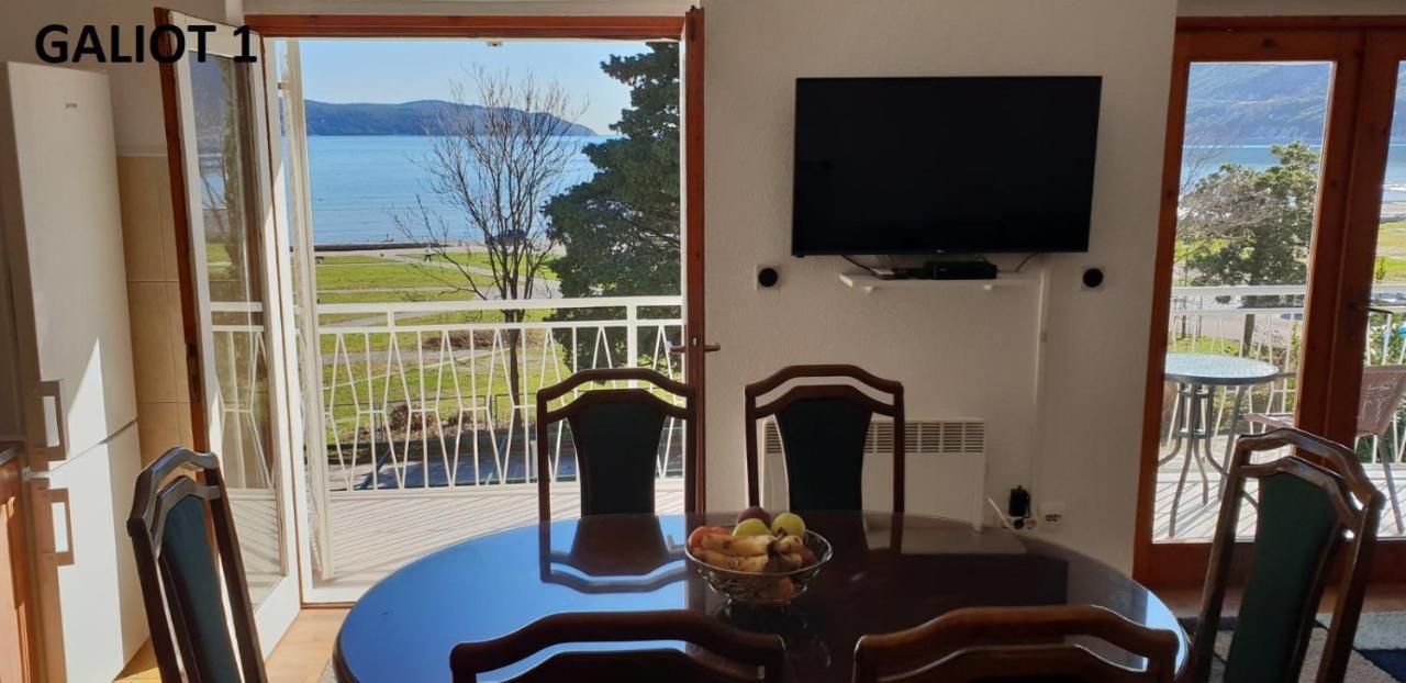 Apartmani Galiot Іхало Екстер'єр фото